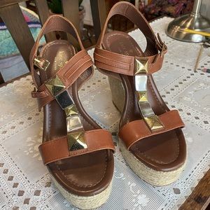 Kate Spade Vero Cuoio Brown Platform Wedges with Gold and Silver Studs